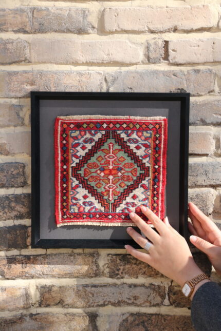 قاب مدرن با سوزنی